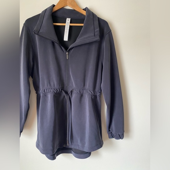 Lululemon Softstreme Cinch Waist Full Zip Jacket Size 6 - Picture 7 of 11